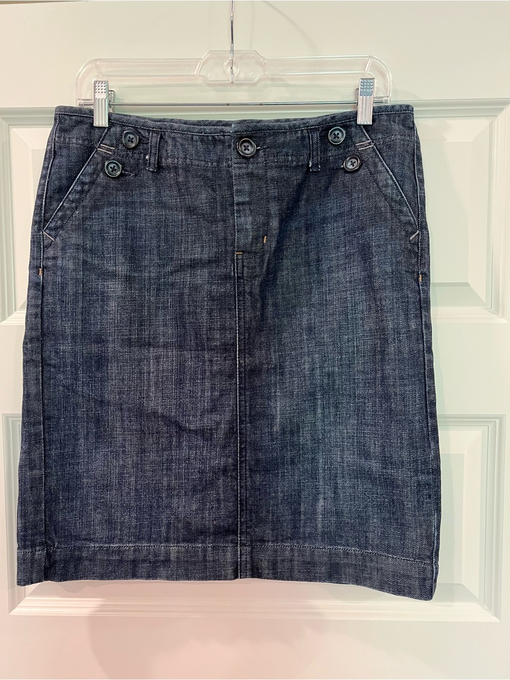 Gap 1969 Limited Edition Dark Wash Denim Skirt Size 10 Button Detail - Picture 2 of 9